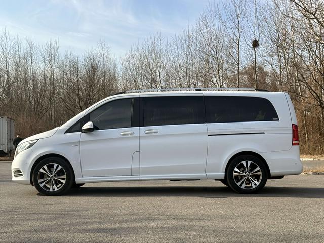 Mercedes-Benz Mercedes Benz V Class