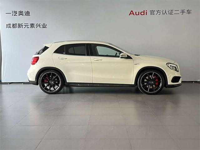 Mercedes-Benz GLA AMG