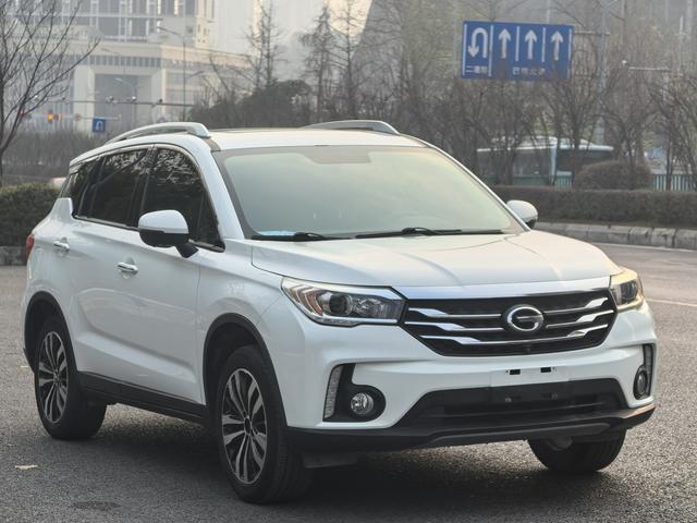 GAC Trumpchi GS4