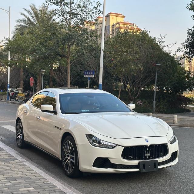 Maserati Ghibli