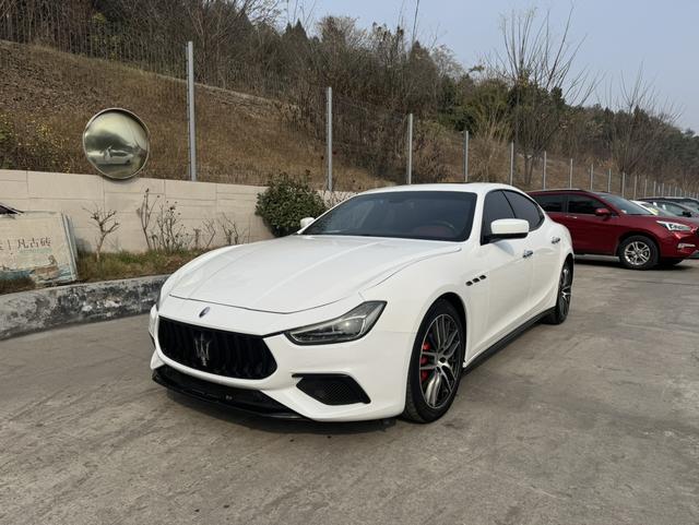 Maserati Ghibli