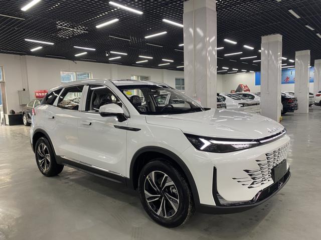 BAIC Beijing X7