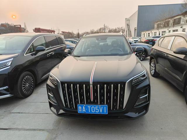 Hongqi HS5