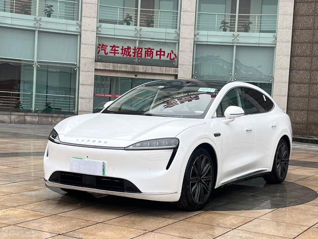 Luxeed Zhijie R7