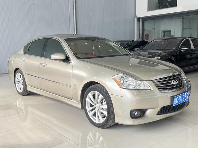 Infiniti M Series