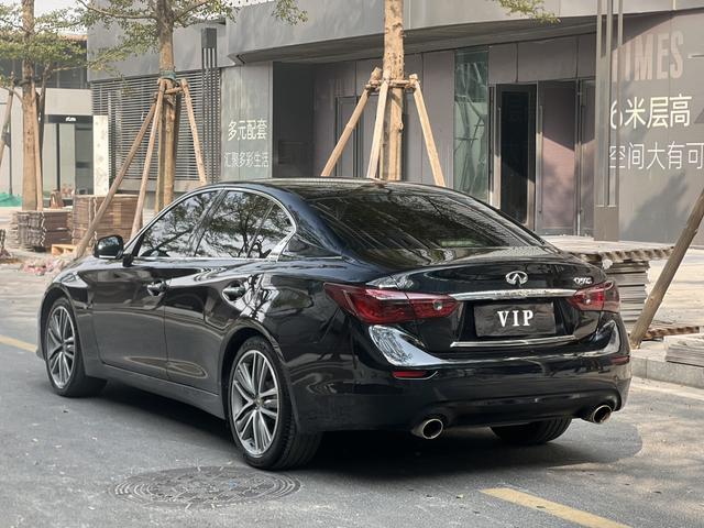 Infiniti Q50