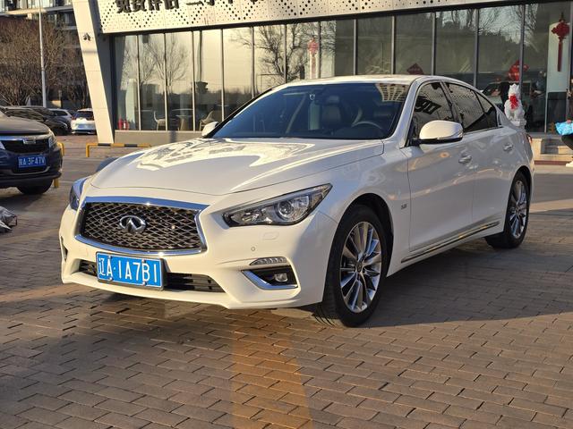 Infiniti Q50L