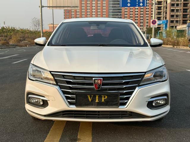 Roewe i5