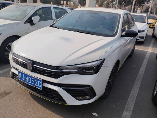 Roewe i5