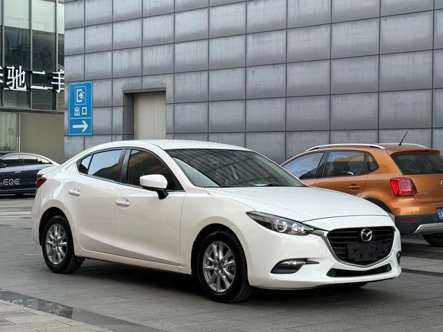 Mazda 3 Angkesela