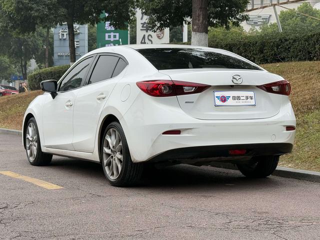 Mazda 3 Angkesela