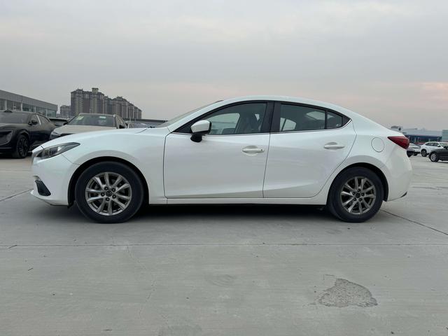 Mazda 3 Angkesela