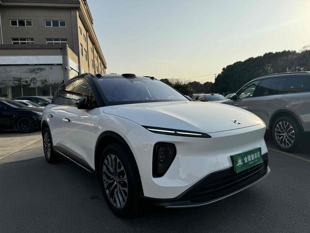 NIO ES6