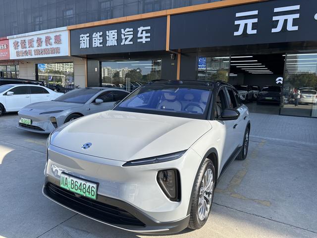 NIO ES6