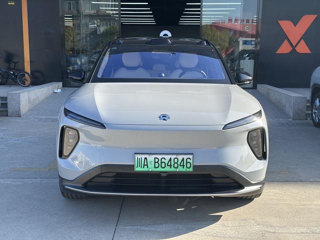 NIO ES6