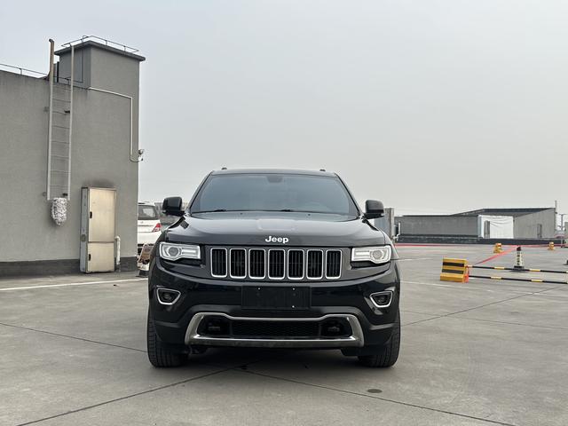 Jeep Grand Cherokee (imported)