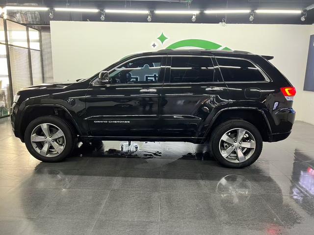 Jeep Grand Cherokee (imported)