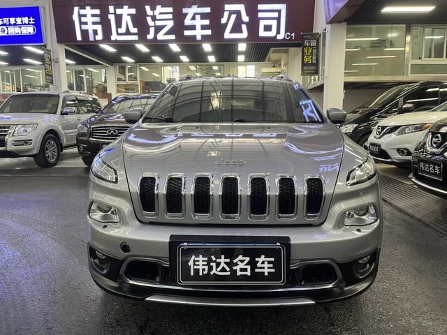 Jeep Free light (imported)