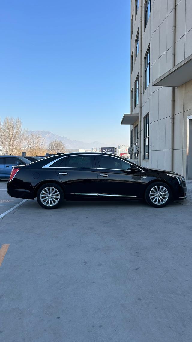 Cadillac XTS