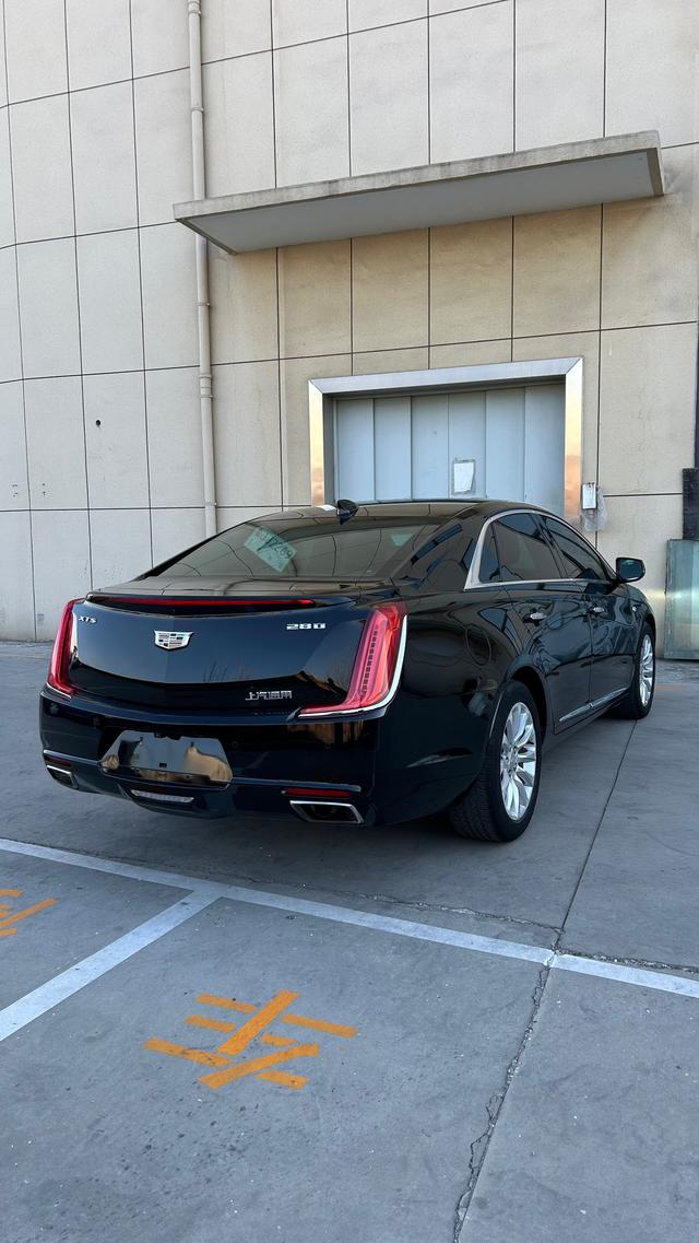 Cadillac XTS