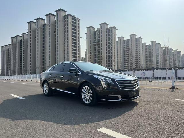 Cadillac XTS