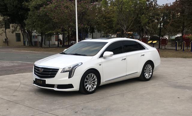 Cadillac XTS