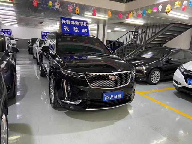 Cadillac XT6