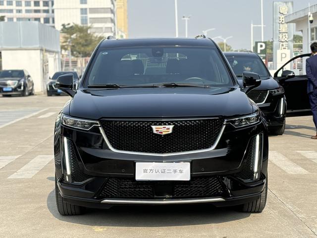 Cadillac XT6