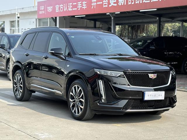 Cadillac XT6