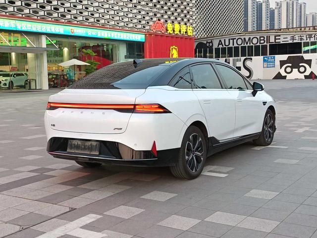 Xpeng P5