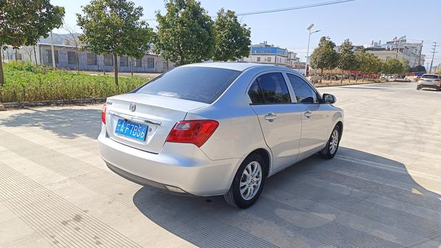 Changan Yuexiang V3