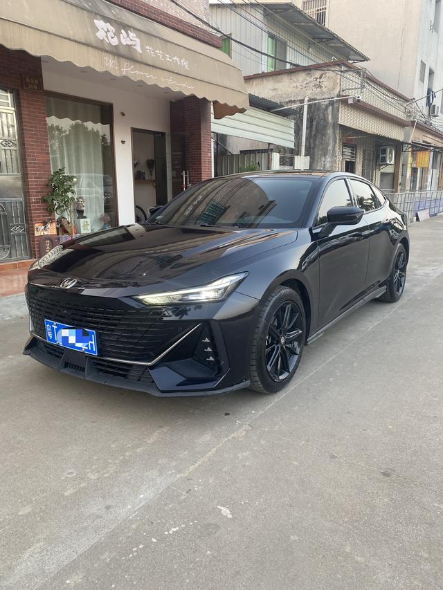 Changan UNI-V