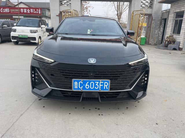 Changan UNI-V