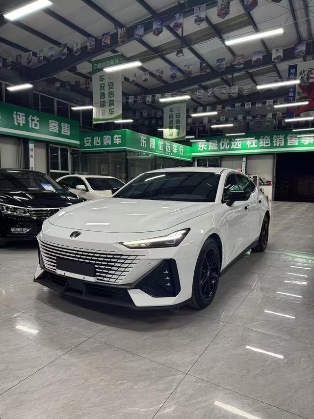 Changan UNI-V