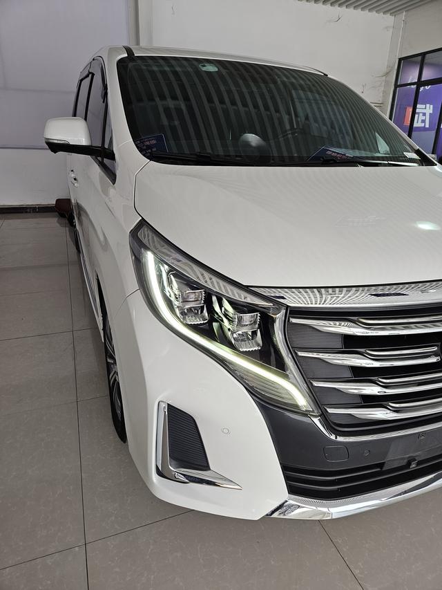 GAC Trumpchi M8