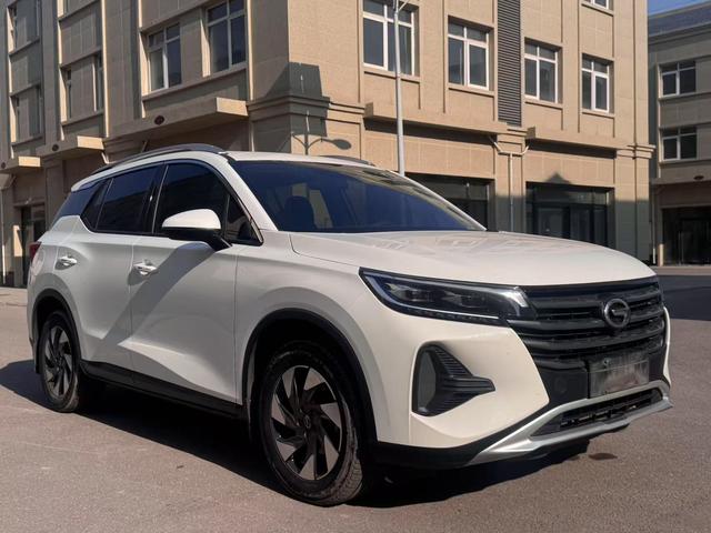 GAC Trumpchi GS4