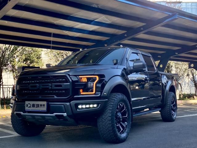 Ford F-150 Raptor