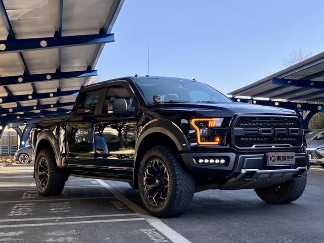 Ford F-150 Raptor