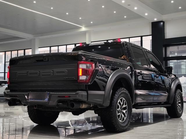 Ford F-150 Raptor