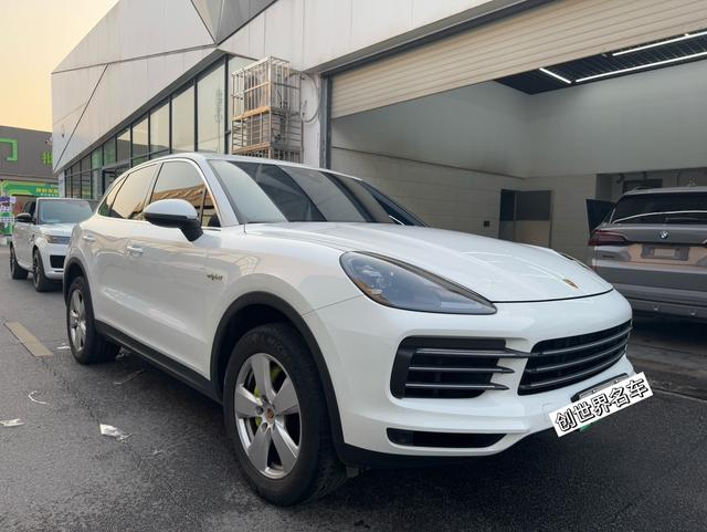 Porsche Cayenne E-Hybrid