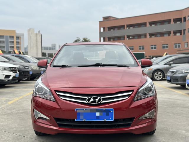 Hyundai Rena