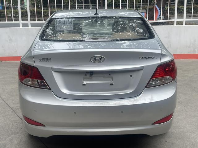 Hyundai Rena