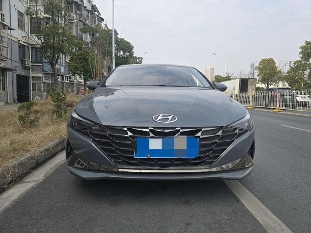 Hyundai Elantra