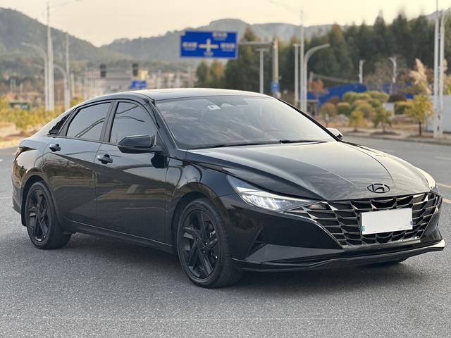 Hyundai Elantra