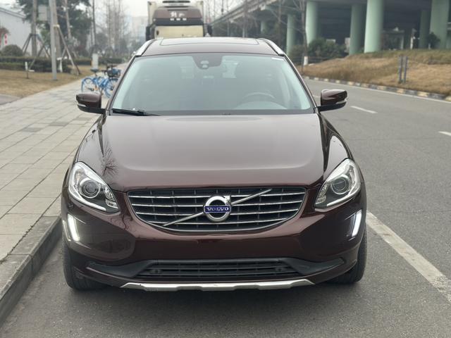 Volvo XC60 (imported)