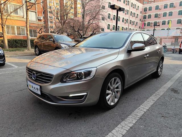 Volvo S60