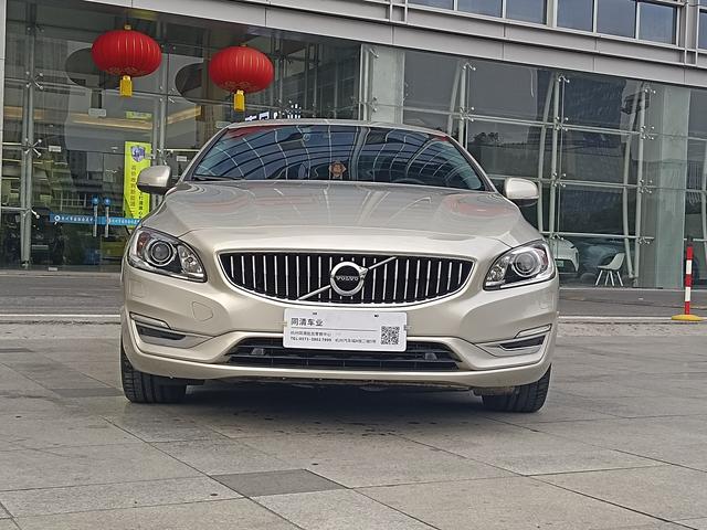 Volvo S60