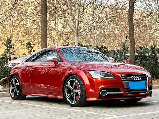 Audi TTS