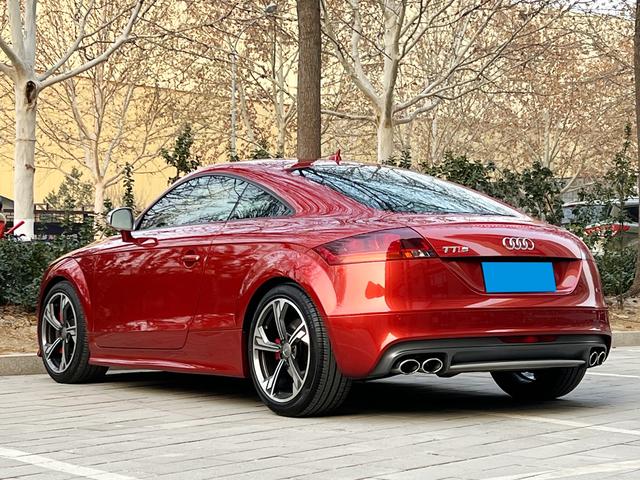 Audi TTS