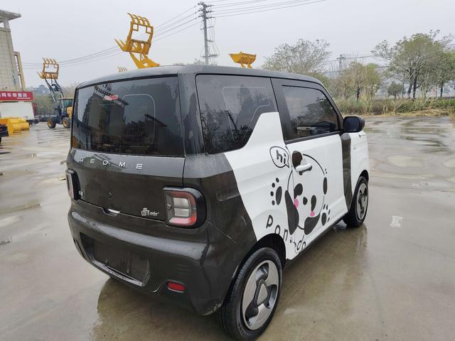 Geely Panda